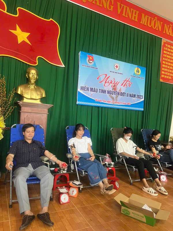          Trên 400 đoàn viên, CNVCLĐ huyện Krông Ana tham gia Ngày hội hiến máu tình nguyện đợt 2 năm 2023
